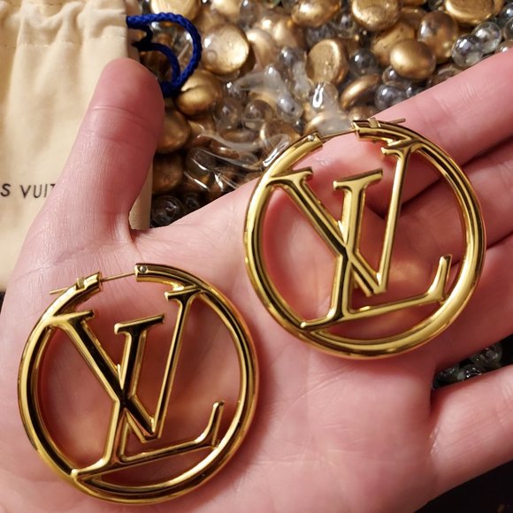 Large hoop earrings - Picture 4 of 5